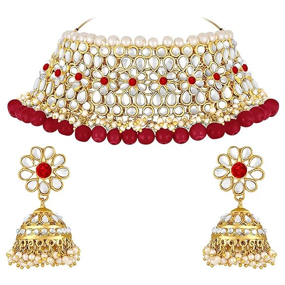 Traditional women jewelry set