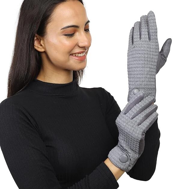 Elegant grey wool gloves for women